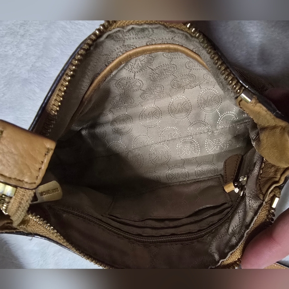 Michael Kors Crossbody Purse Tan Gold Hardware MK Shoulder Bag Adjustable Strap - Picture 9 of 16